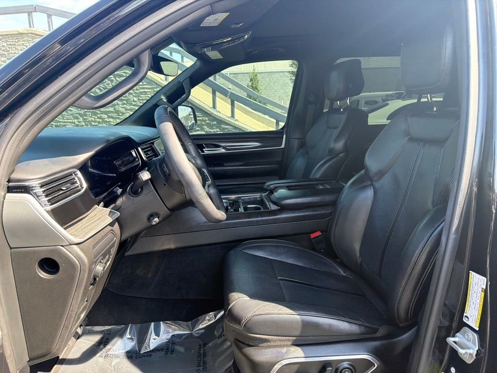 Used 2023 Black Jeep Series III image 10