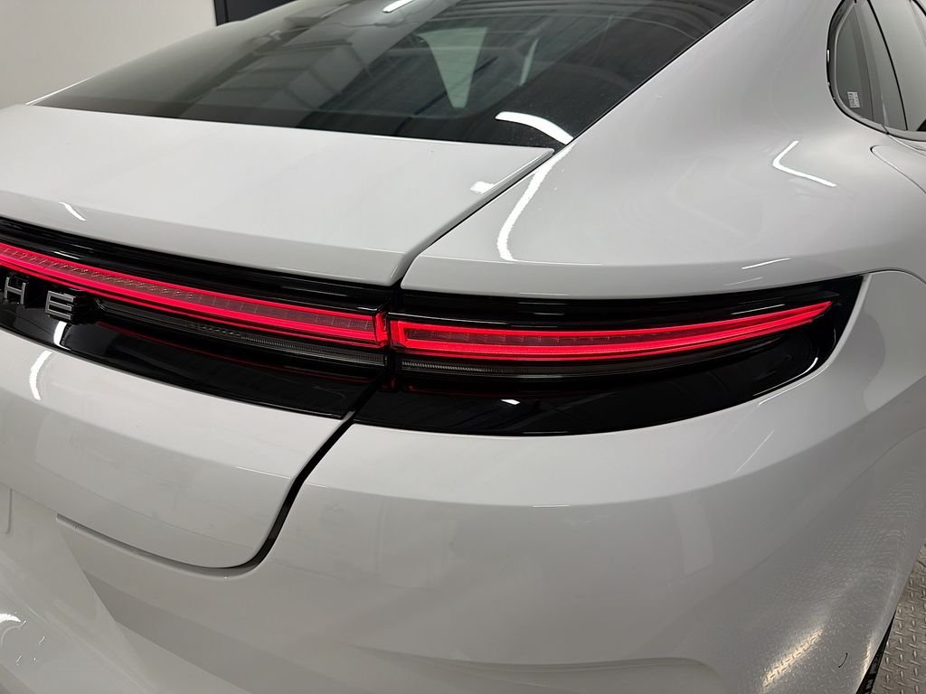 Used 2025 White Porsche 4 image 33