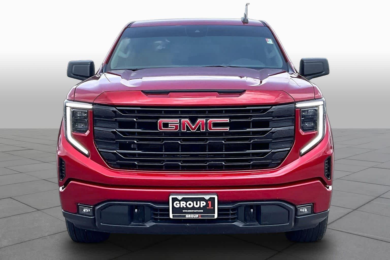 Used 2024 Volcanic Red Tintcoat GMC Elevation image 4
