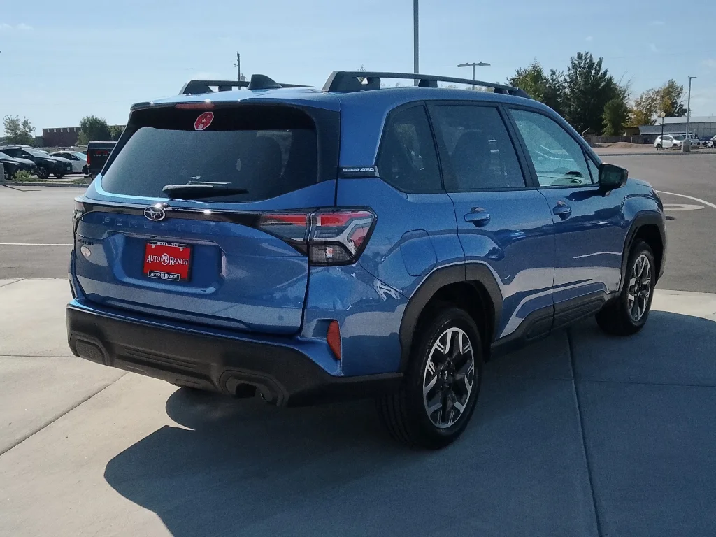 New 2026 DAYBREAK BLUE PEARL Subaru Premium image 3