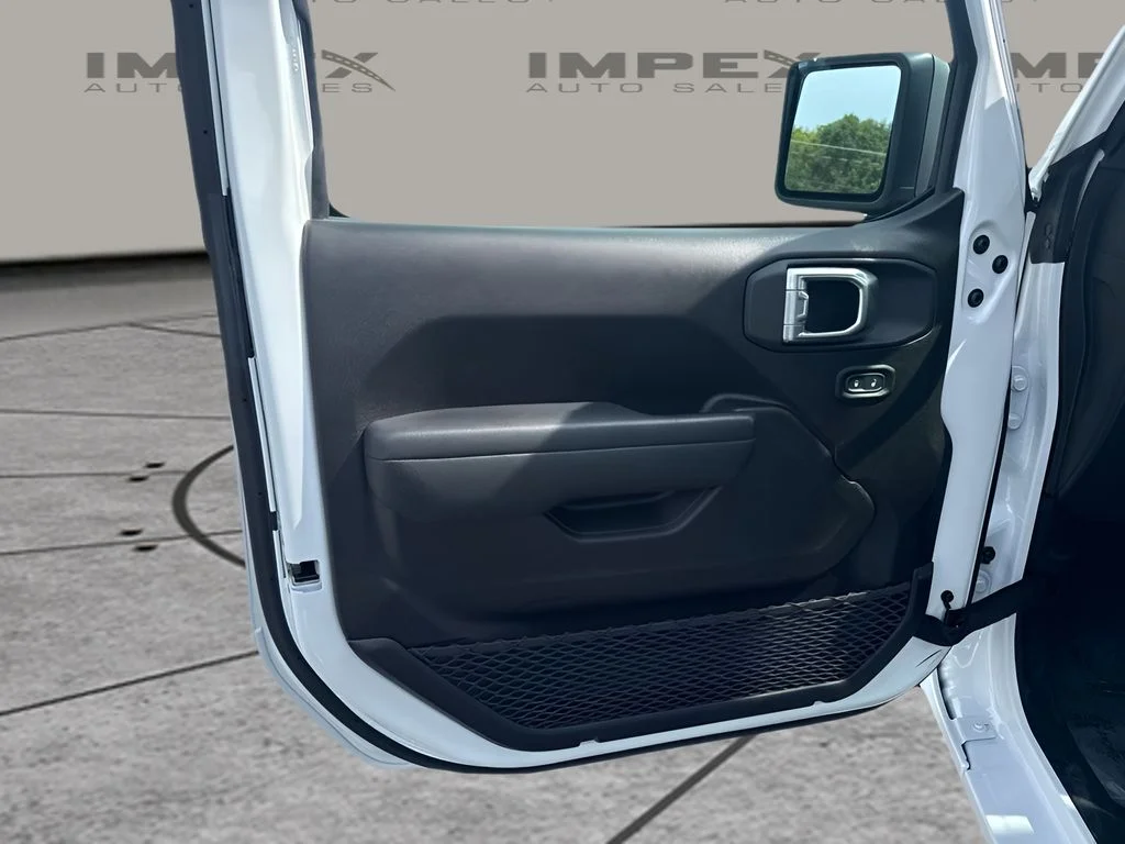 Used 2025 White Jeep Sport image 21