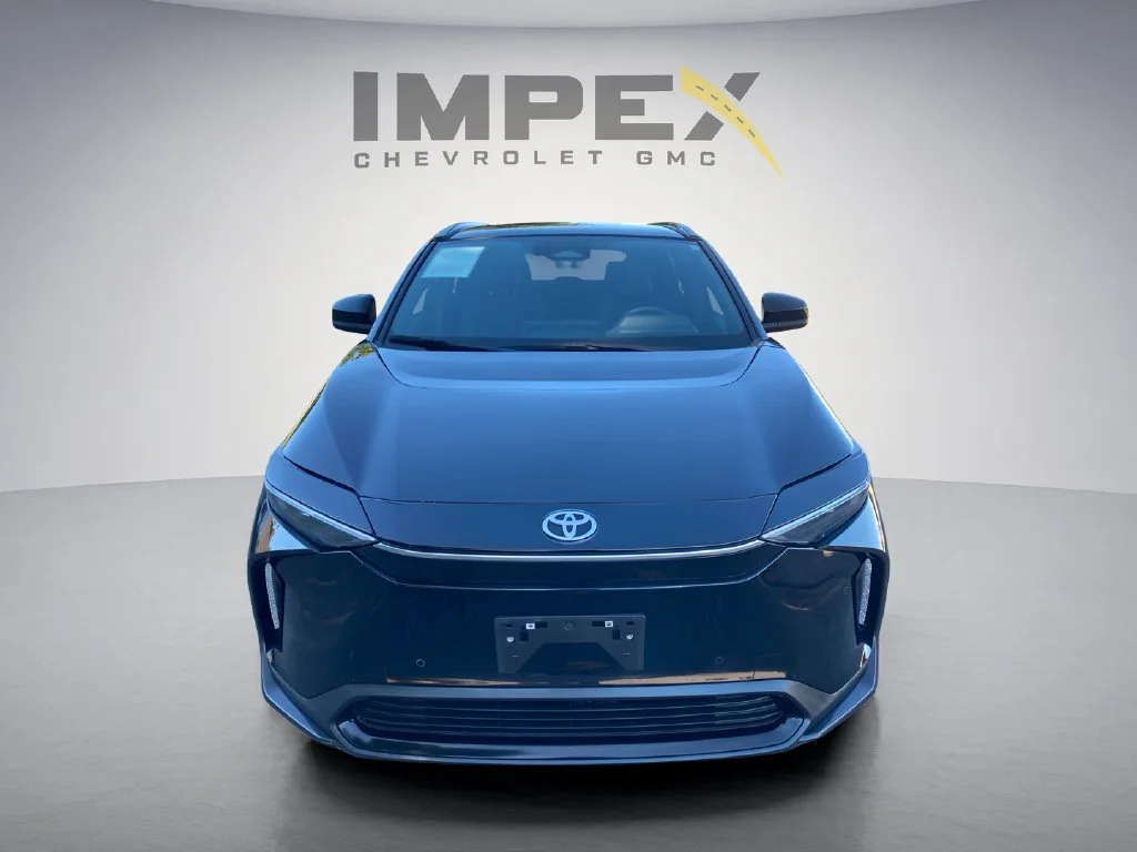Used 2023 Black Toyota XLE image 8
