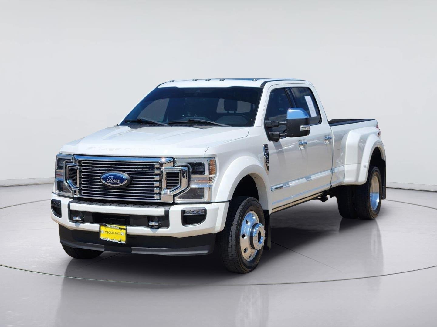 Used 2022 Star White Metallic Tri-Coat Ford Platinum image 3