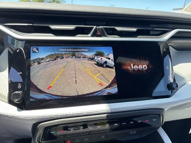 New 2026 Red Hot Pearl-Coat Exterior Paint Jeep Laredo image 10