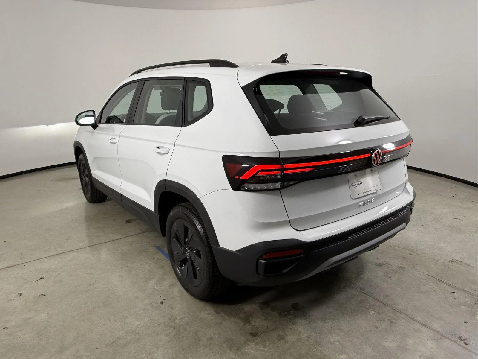 New 2027 Pure White Volkswagen S image 7