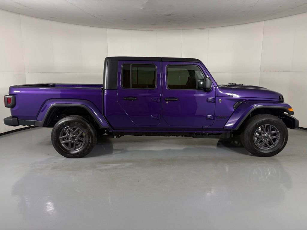 New 2026 Reign Jeep Sport S image 9