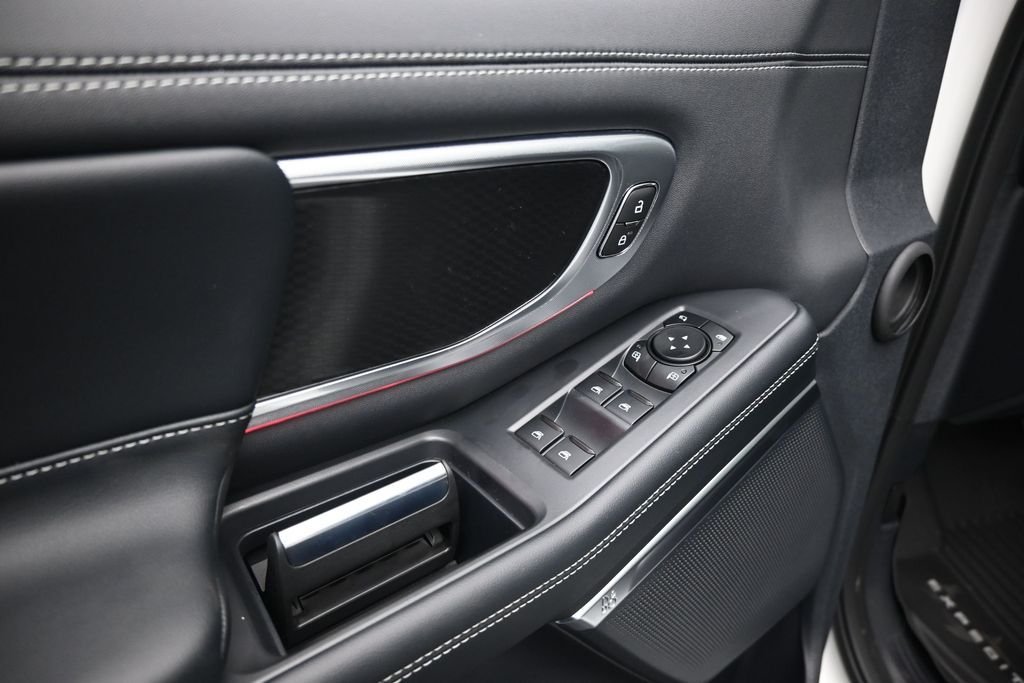 New 2027 White Ford Platinum image 10