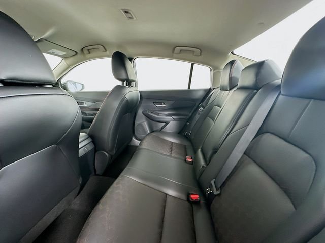 New 2026 Atlantic Gray Metallic / Super Black Two-tone Nissan SR image 22
