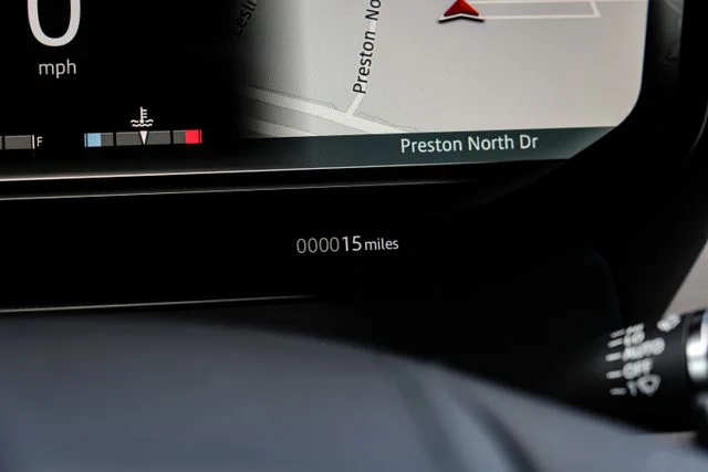 New 2026 Santorini Black Land Rover SE image 23