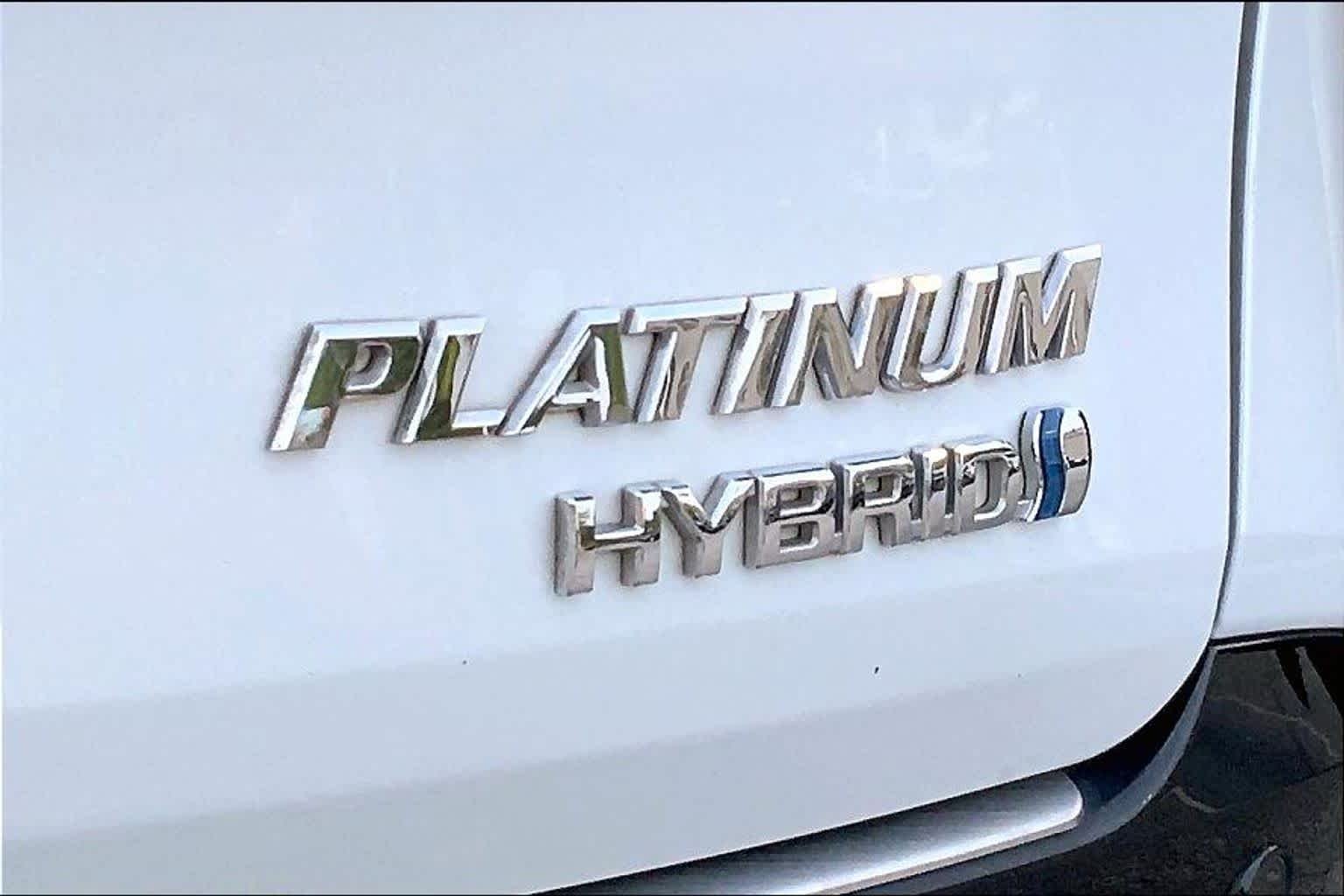 Used 2023 Wind Chill Pearl Toyota Platinum image 9