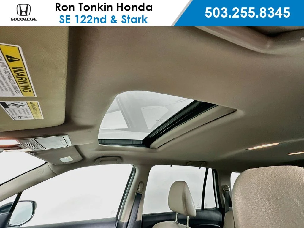 Used 2020 Pearl White Honda EX-L image 23
