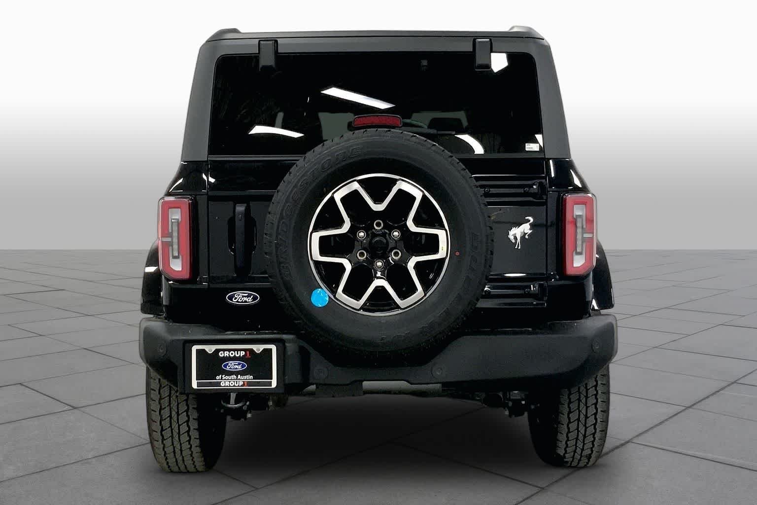 New 2026 Shadow Black Ford Outer Banks® image 4