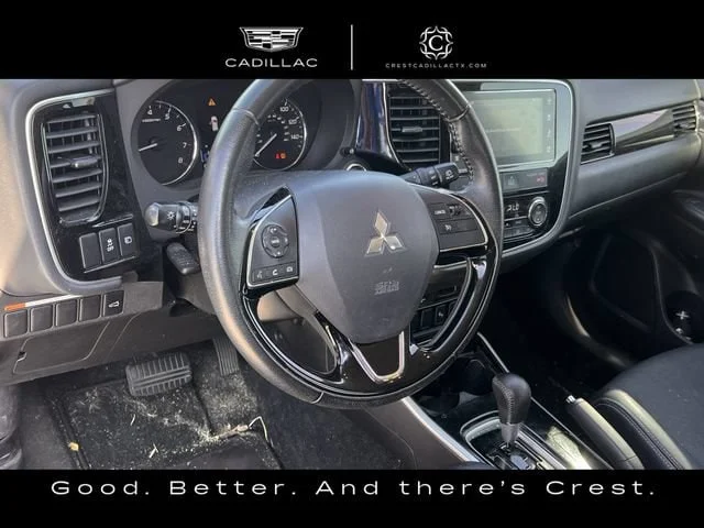 Used 2018 Black Mitsubishi SEL image 8