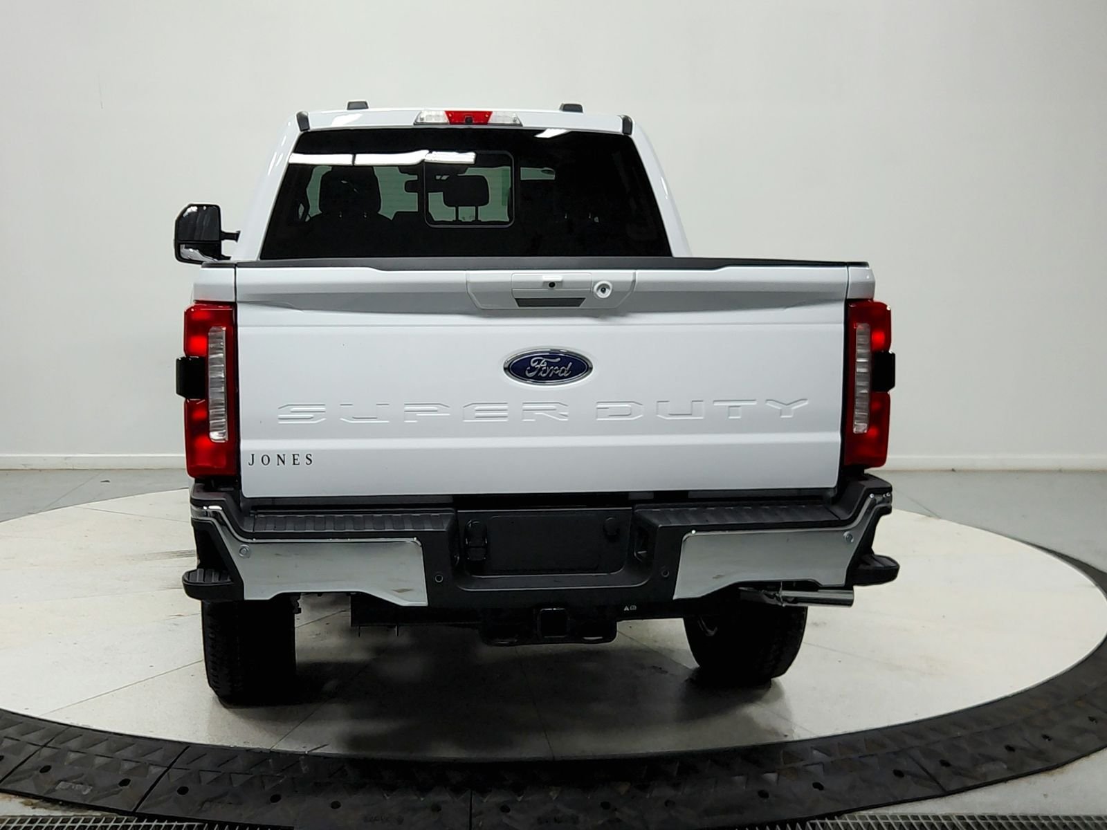 New 2026 Oxford White Ford F-250® Lariat® image 7
