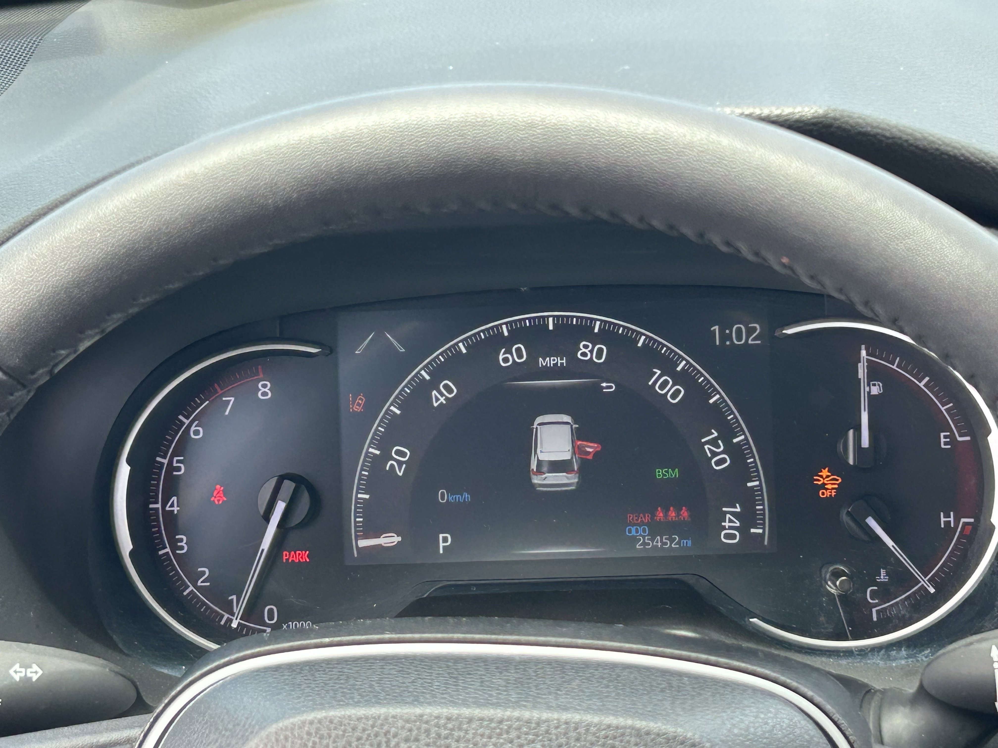 Used 2024 Silver Toyota XLE Premium image 26