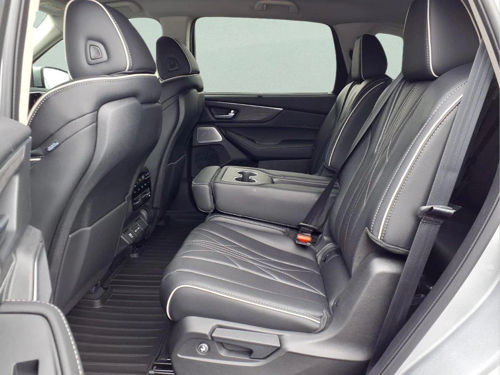 New 2026 Solar Silver Metallic Acura Advance Package image 10