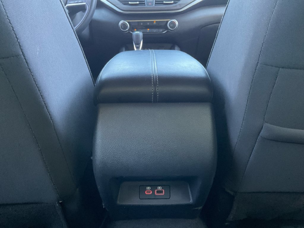 Used 2025 White Nissan 2.5 SV image 23