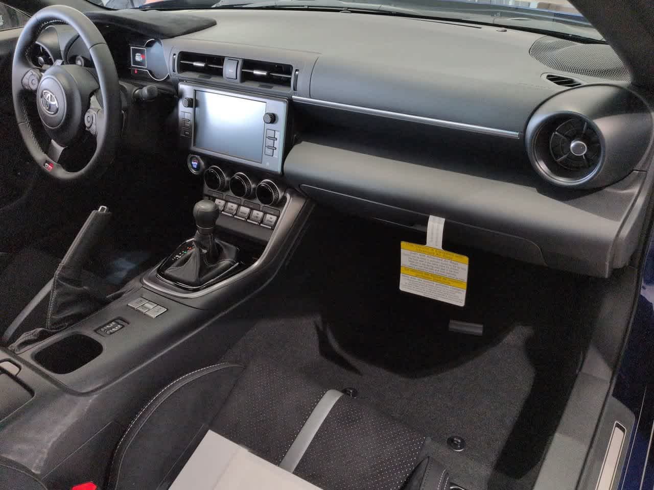 New 2026 Trueno Blue Toyota  Premium AT image 15