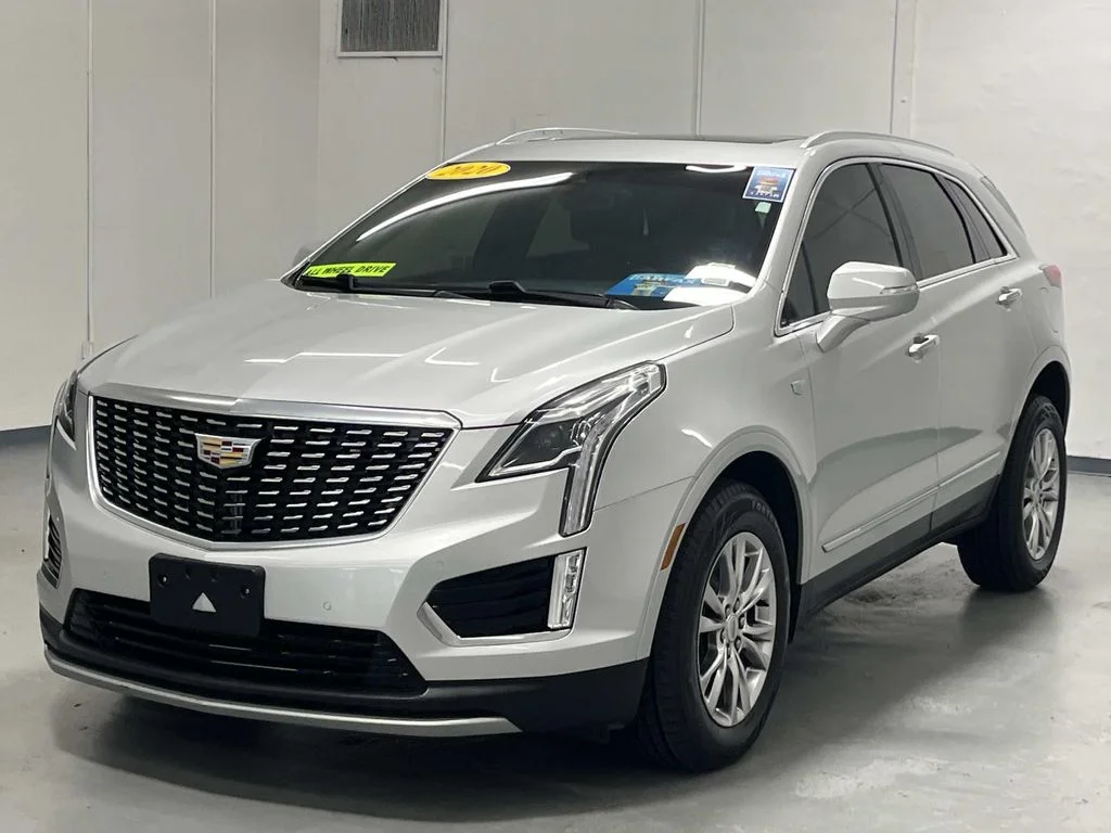 Used 2020 RADIANT SILVER METALLIC Cadillac Premium Luxury AWD image 4