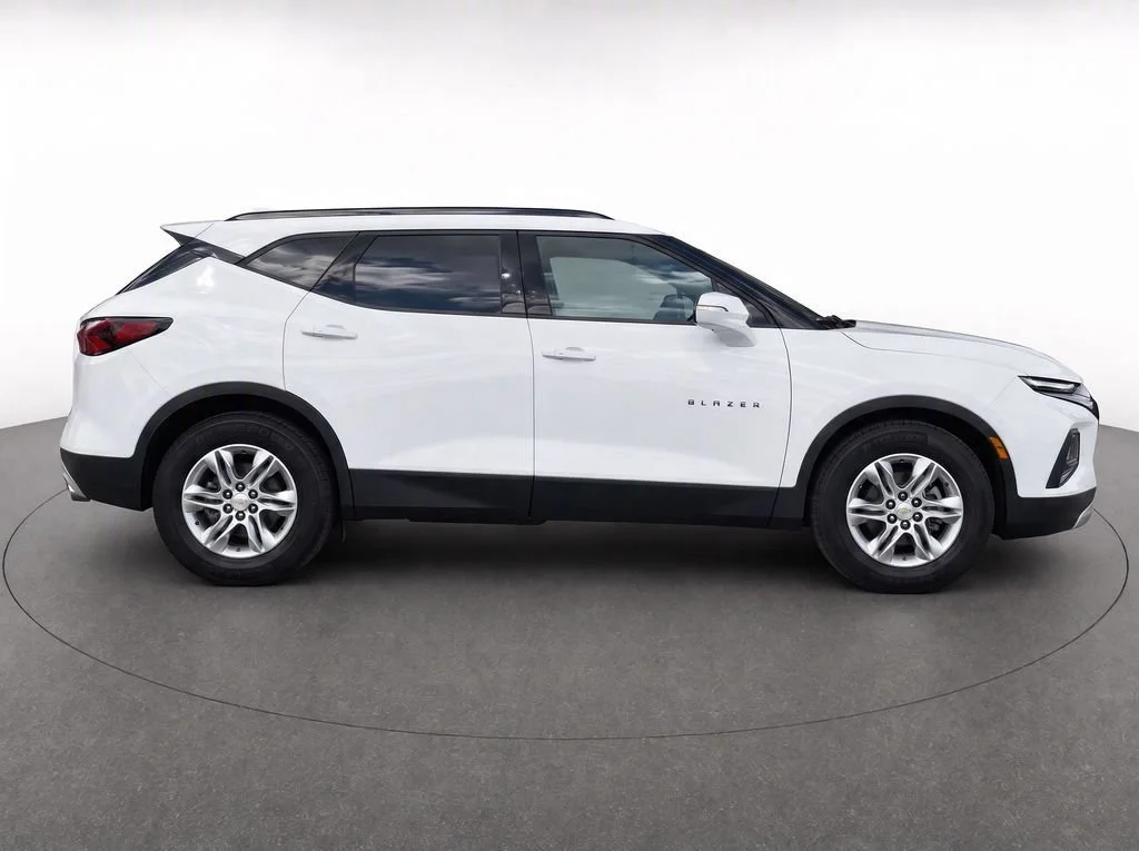 Used 2020 SUMMIT WHITE Chevrolet LT image 8
