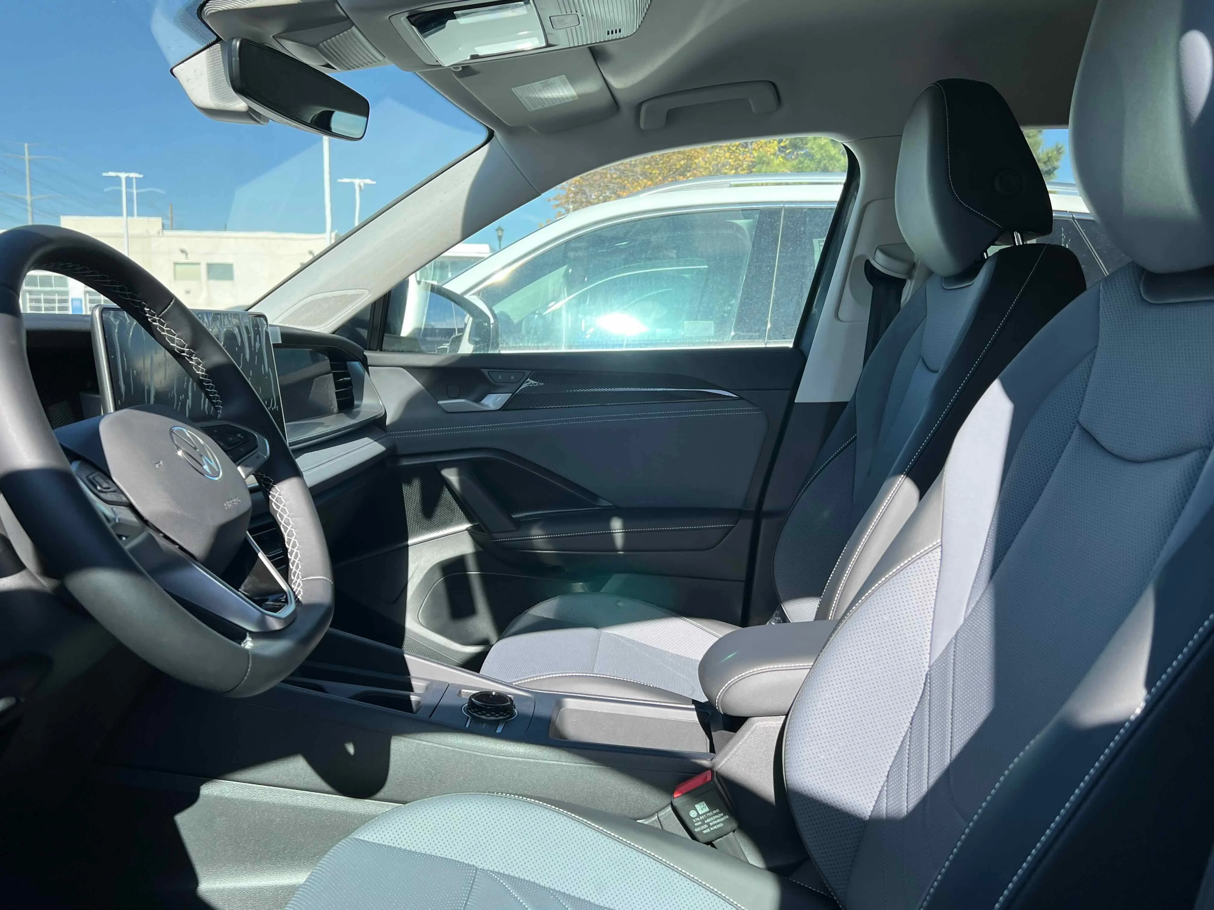 New 2025 Platinum Gray Volkswagen SE image 3