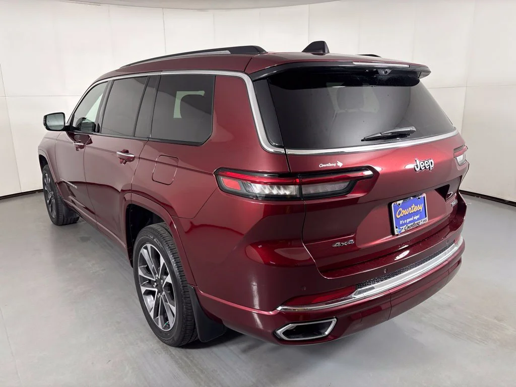 Used 2023 Red Jeep Overland image 6