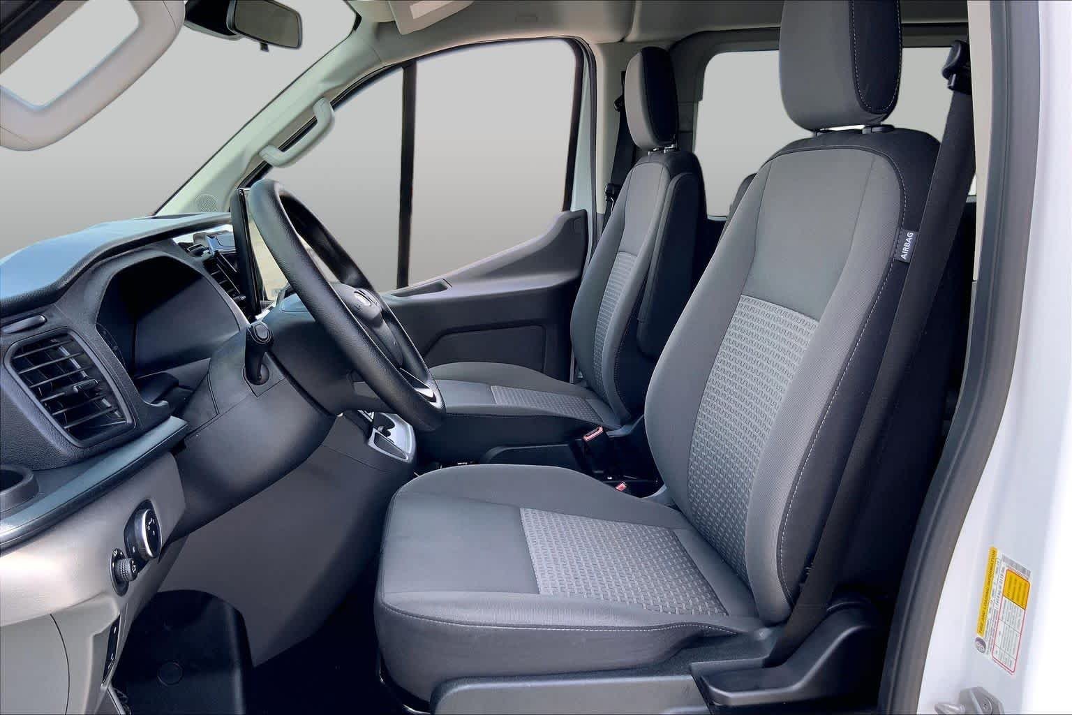 Used 2025 Oxford White Ford XLT image 8