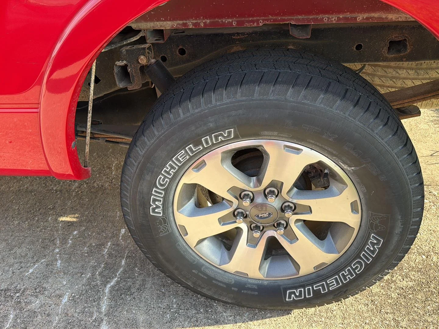 Used 2010 RED FORD  image 3