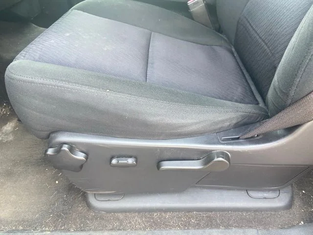 Used 2013 Gray GMC SLE image 8