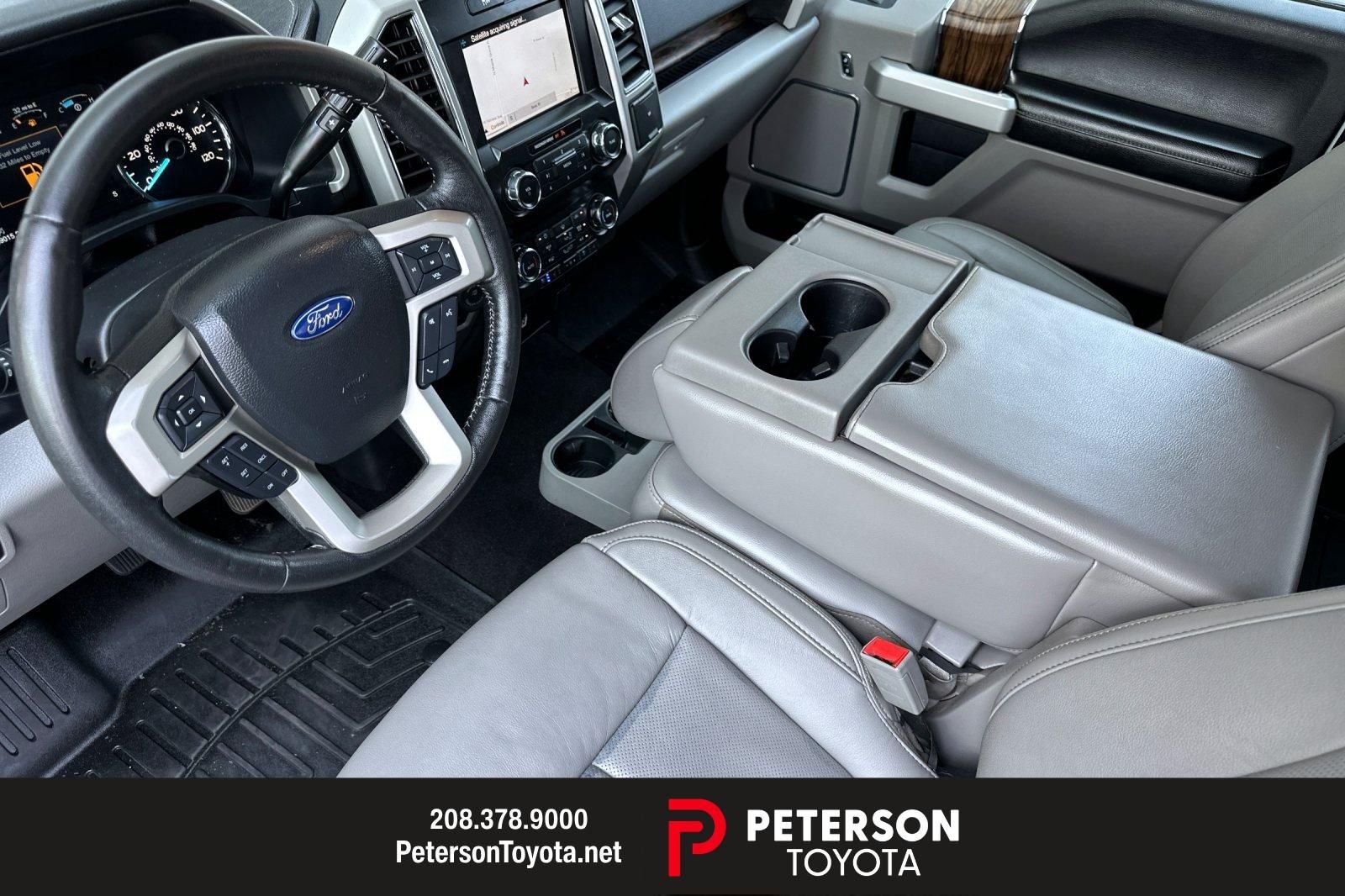 Used 2019 White Ford Lariat image 9