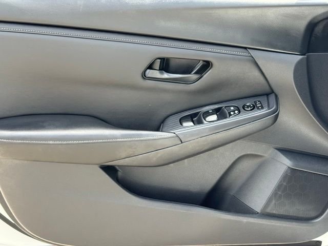 Used 2024 White Nissan S image 18