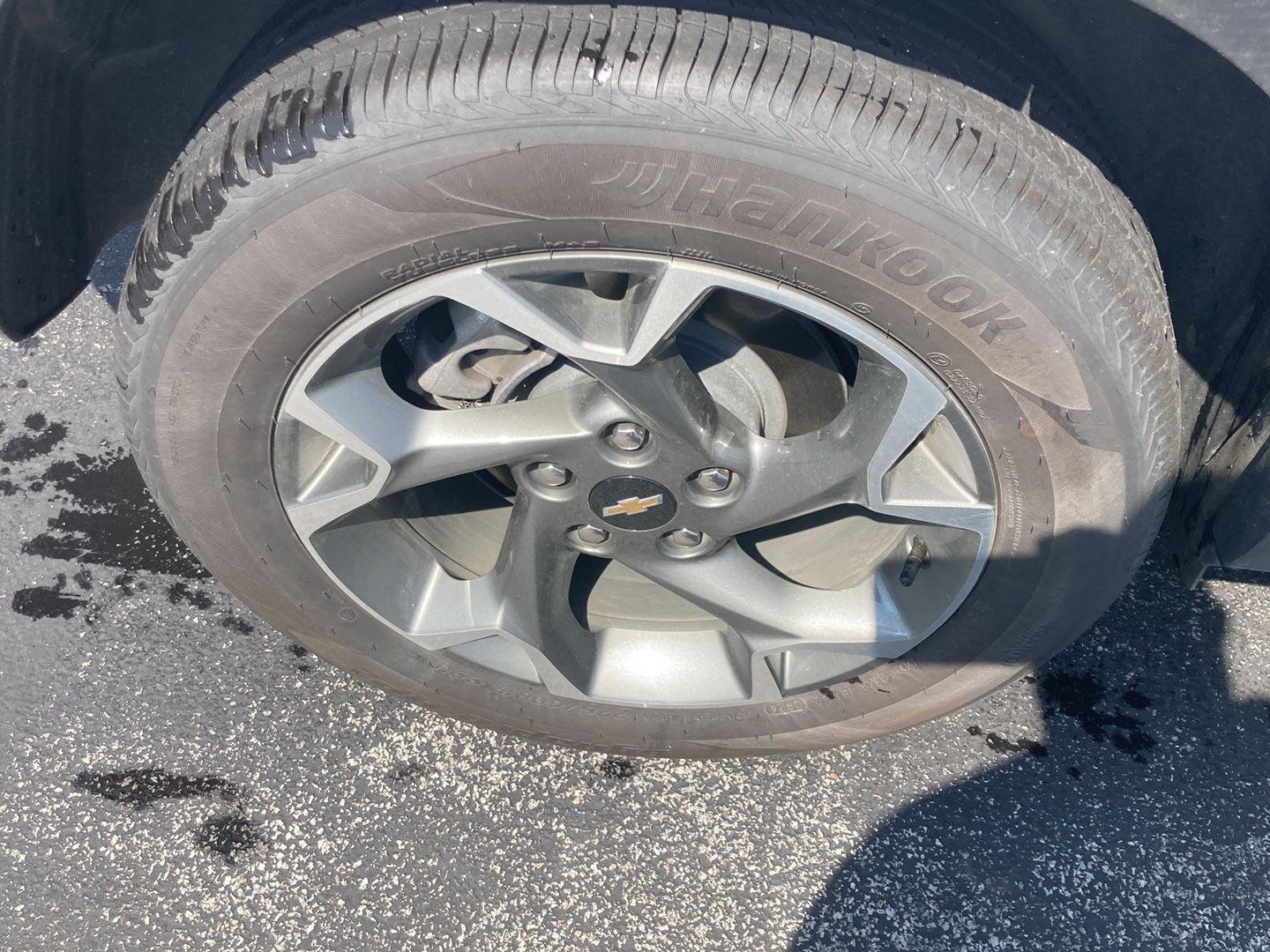 Used 2025 Sterling Gray Metallic Chevrolet LT image 9