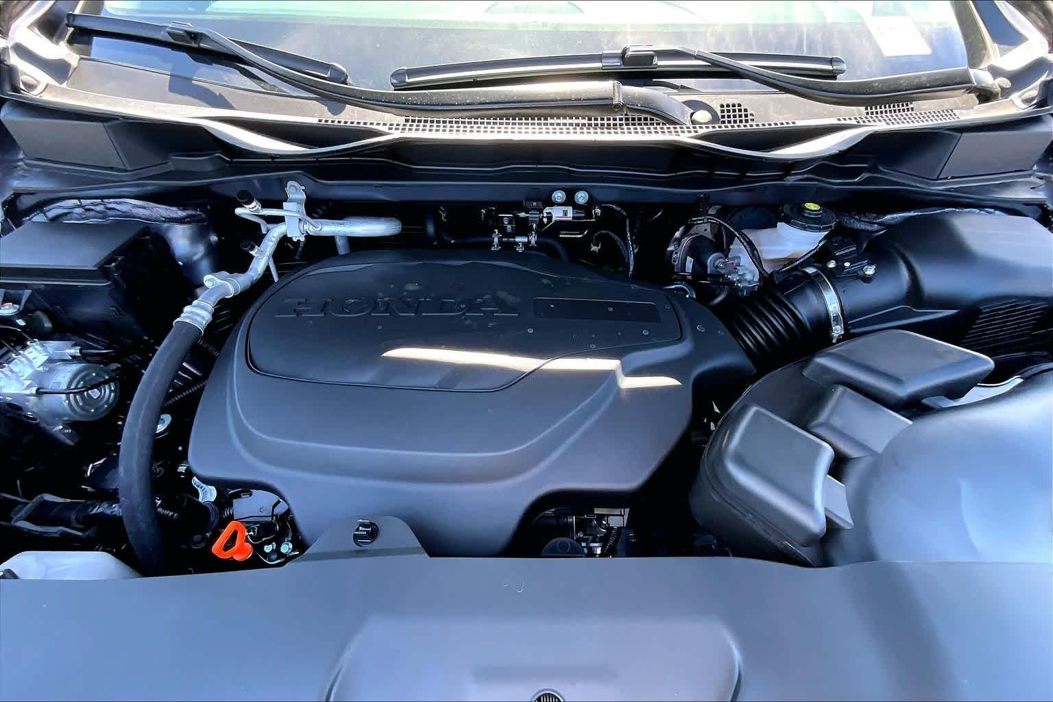 New 2026 Modern Steel Metallic Honda Touring image 16