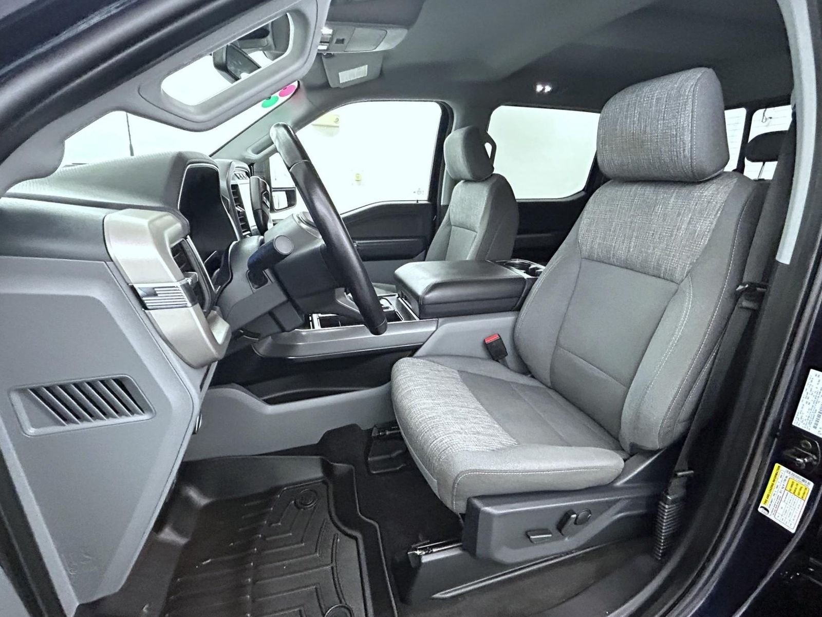 Used 2022 Blue Ford XLT image 10