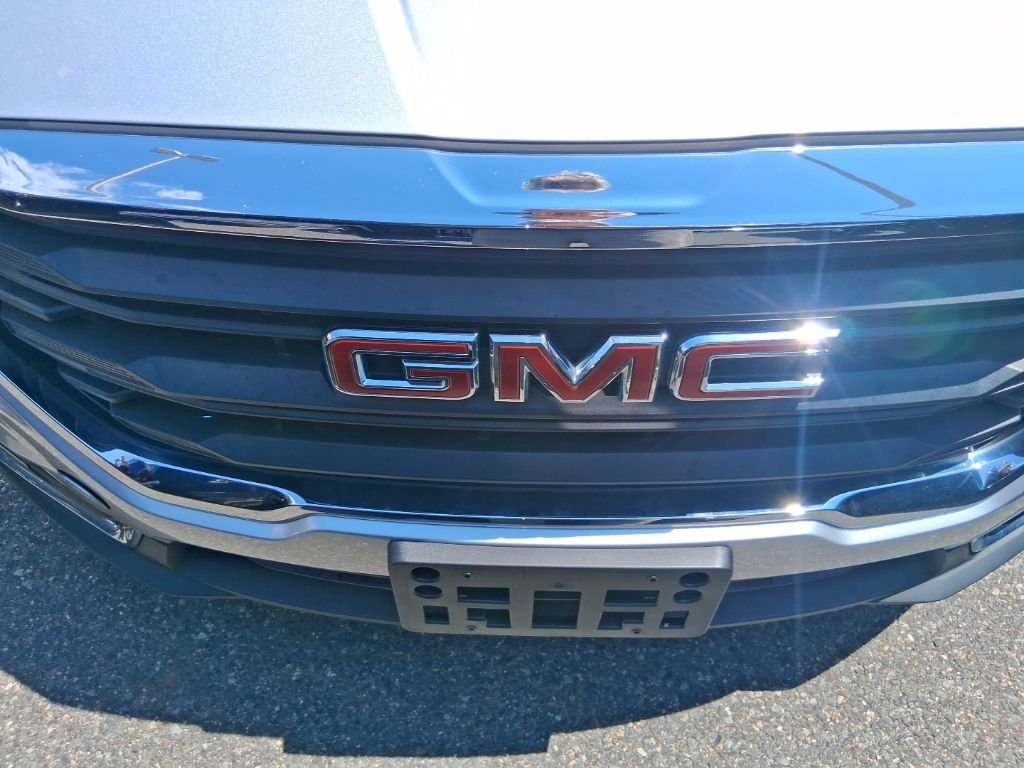 Used 2022 Silver GMC SLE image 14