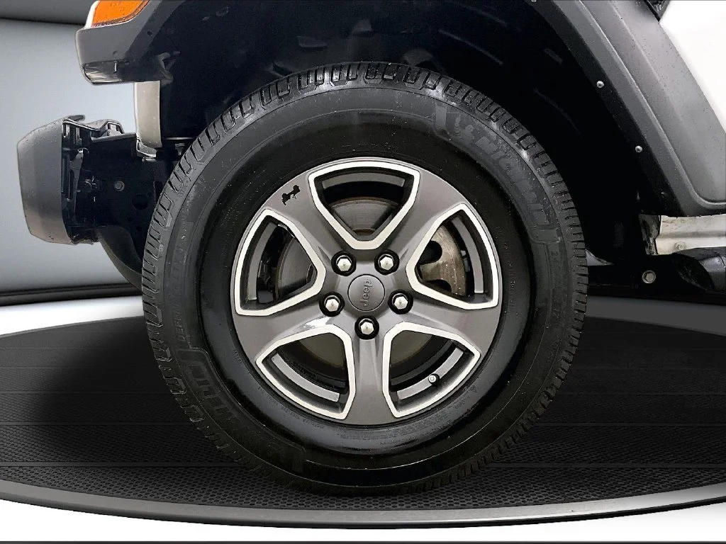 Used 2021 White Jeep Unlimited Sport S image 32
