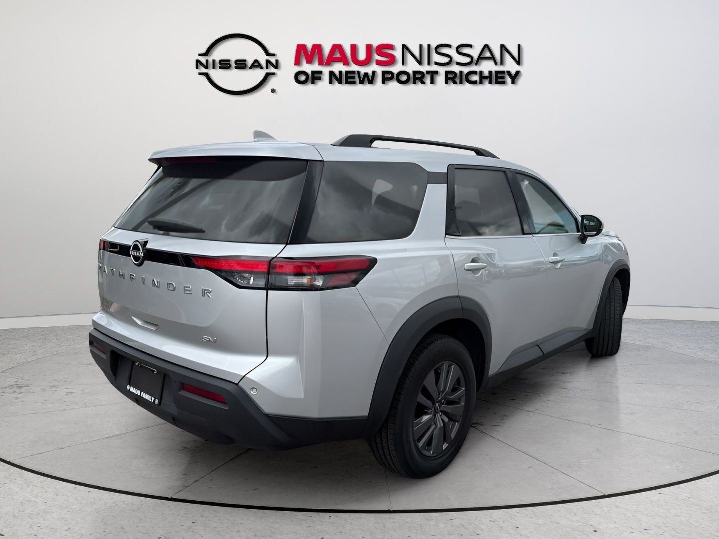 Used 2024 Silver Nissan SV image 8