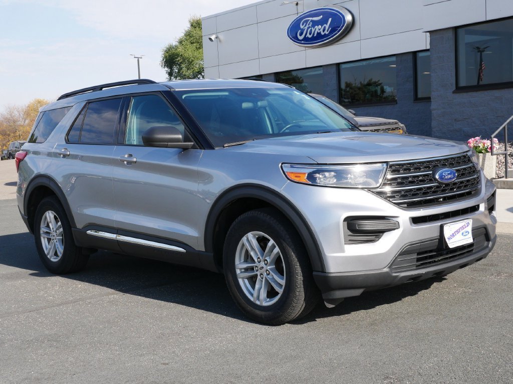 Used 2022 Ford Explorer XLT with VIN 1FMSK8DH1NGC16452 for sale in Northfield, Minnesota