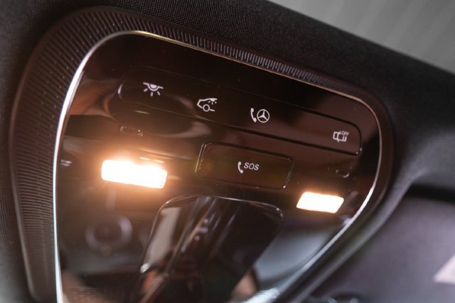 New 2027 Obsidian Black Metallic Mercedes-Benz GLC 300 image 64