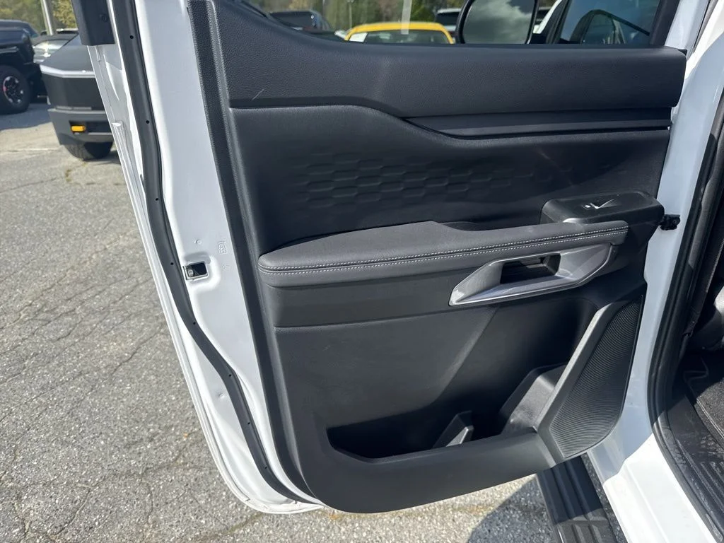 Used 2024 White Ford XLT image 26
