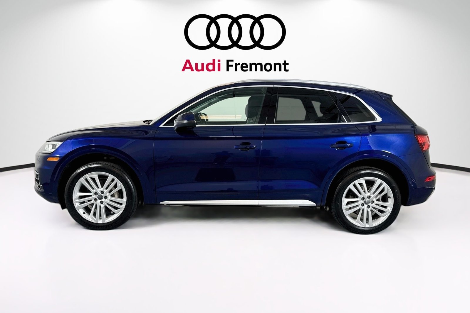 Used 2018 Navarra Blue Metal Audi Premium Plus image 1