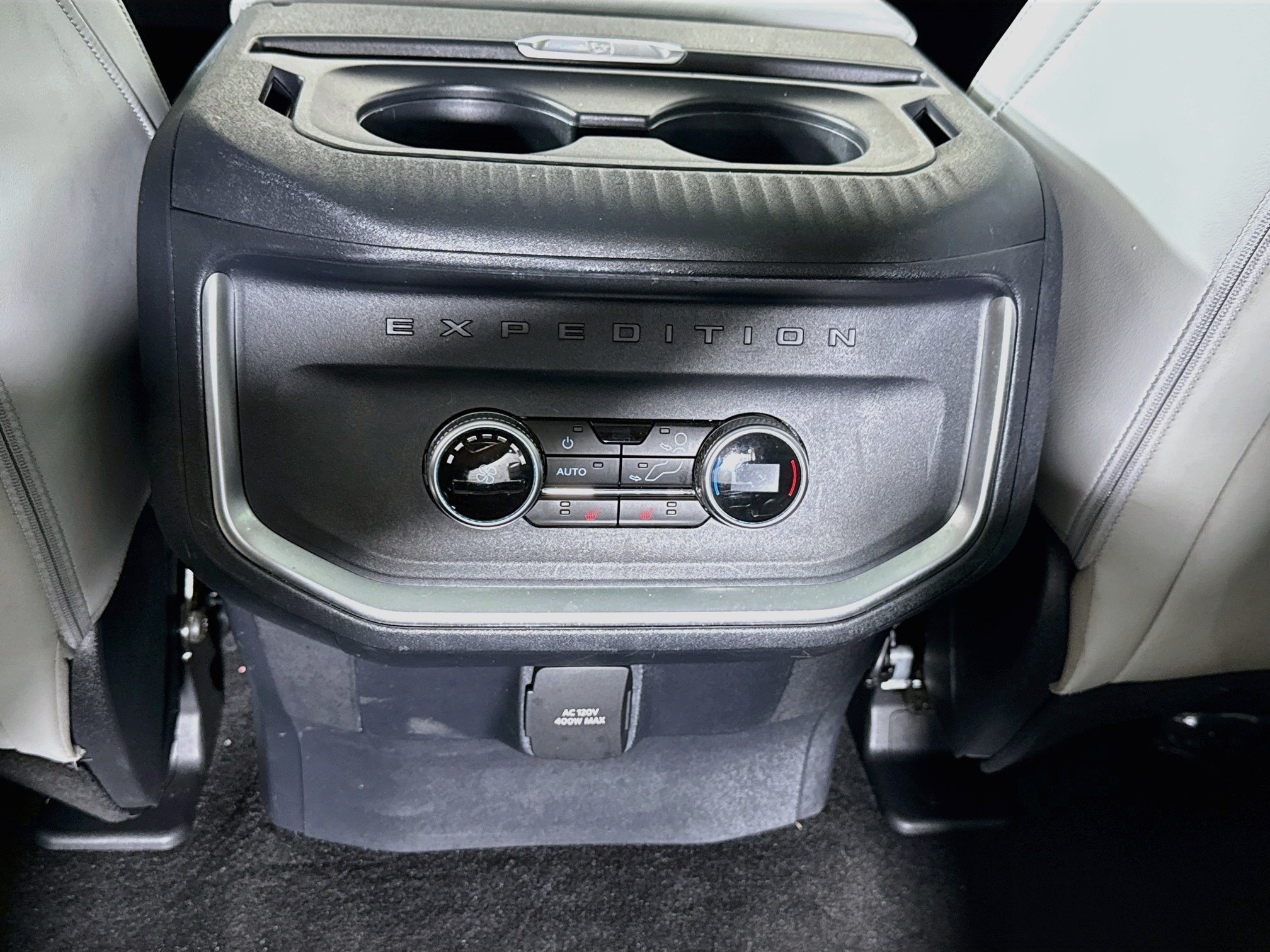 Used 2025 Glacier Gray Metallic TriCoat Ford Platinum image 27