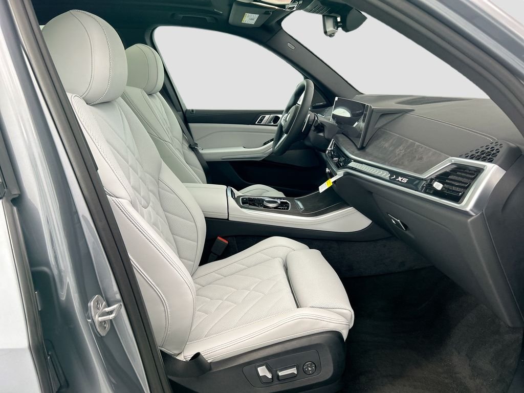 New 2026 Gray Metallic BMW sDrive40i image 19