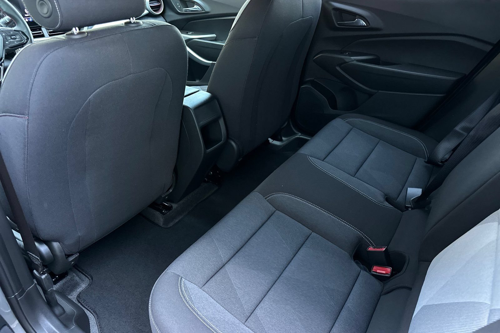 New 2026 Sterling Gray Metallic Chevrolet 1RS image 12