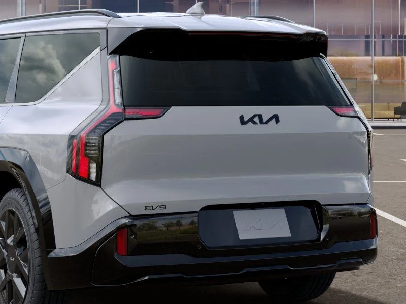 New 2026 Wolf Gray Kia Land AWD image 13