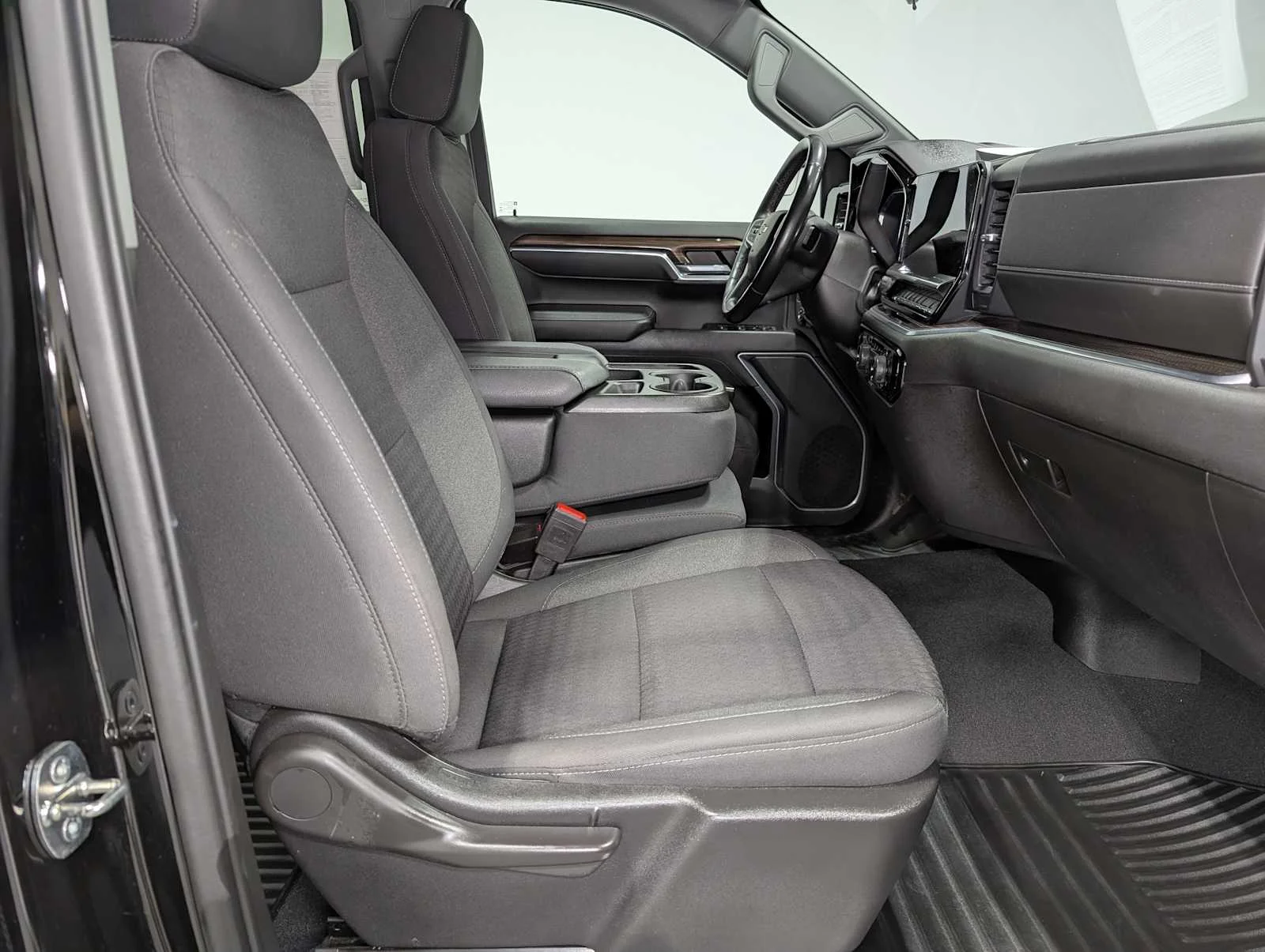 Used 2022 Black Chevrolet LT image 39