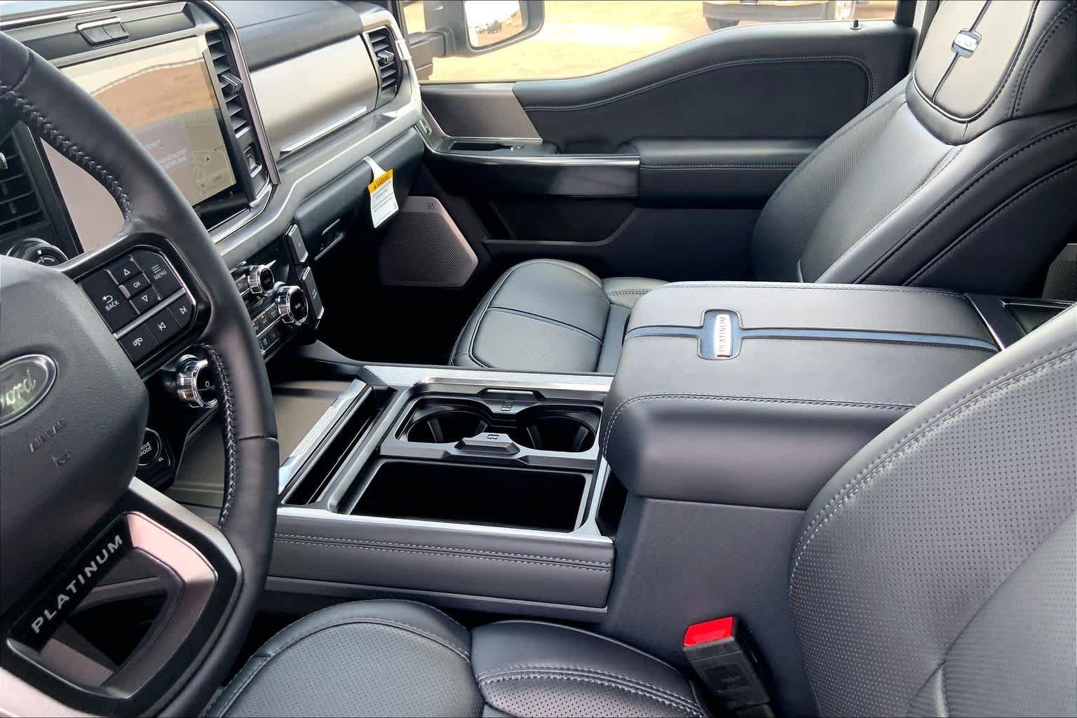 New 2026 Star White Metallic Tri-Coat Ford F-350® Platinum® image 7