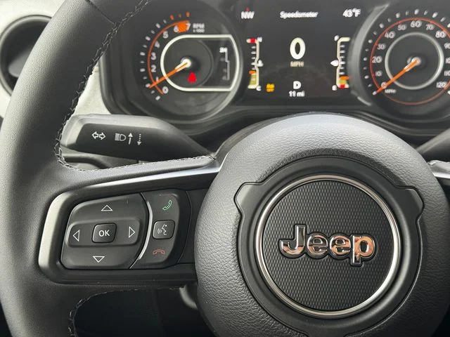 New 2026 Bright White Clear-Coat Exterior Paint Jeep Sport S image 24