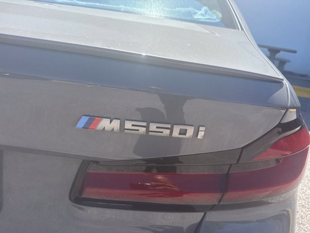 Used 2021 Gray BMW M550i xDrive image 6