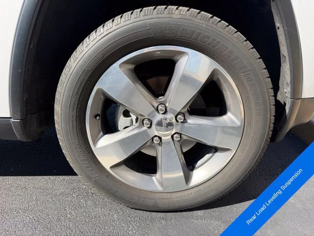 Used 2015 Bright White Clearcoat Jeep Limited image 11
